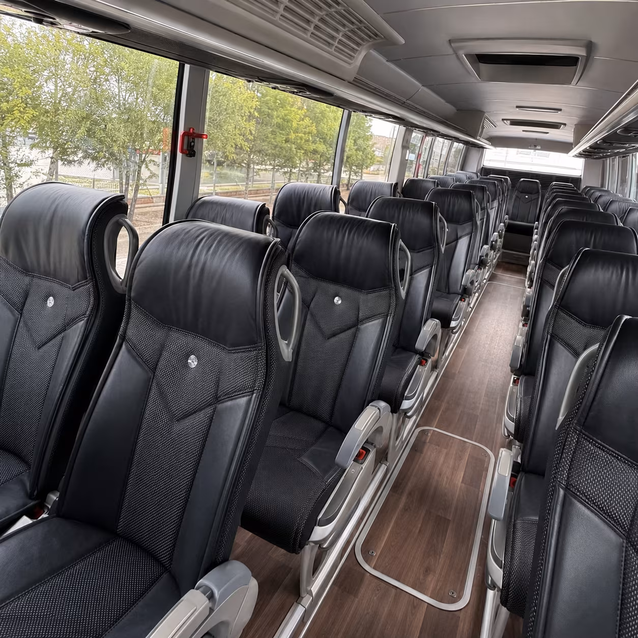 charter bus rentals and shuttle service at chattanooga metropolitan airport cha