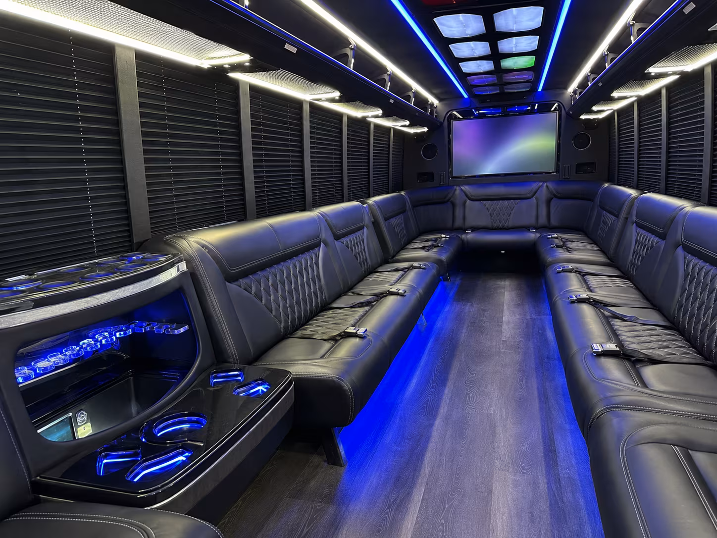chattanooga 20 passenger party bus inside