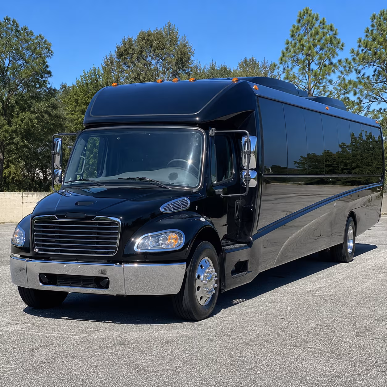chattanooga 28 passenger minibus