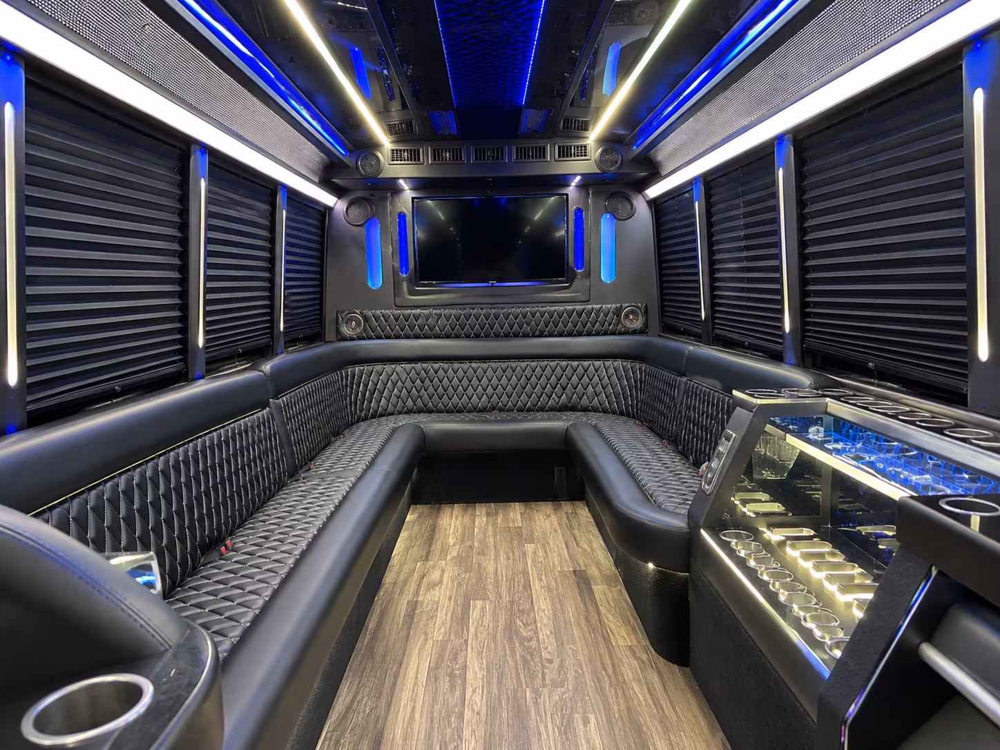 chattanooga field trip party bus rental