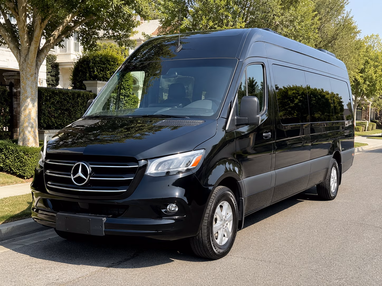 find the perfect transportation for your next airport transfer 5