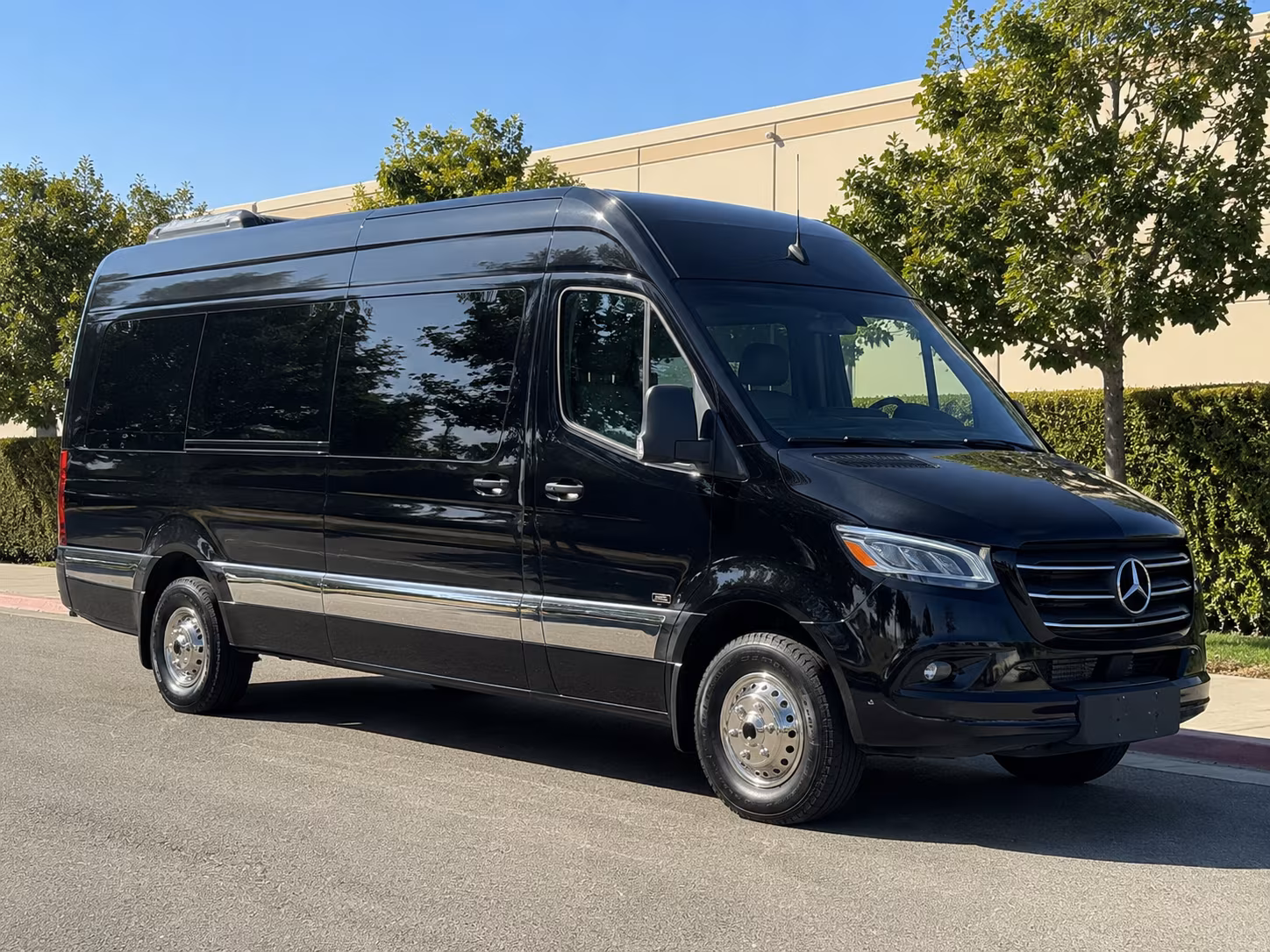 find the perfect transportation for your next wedding 3
