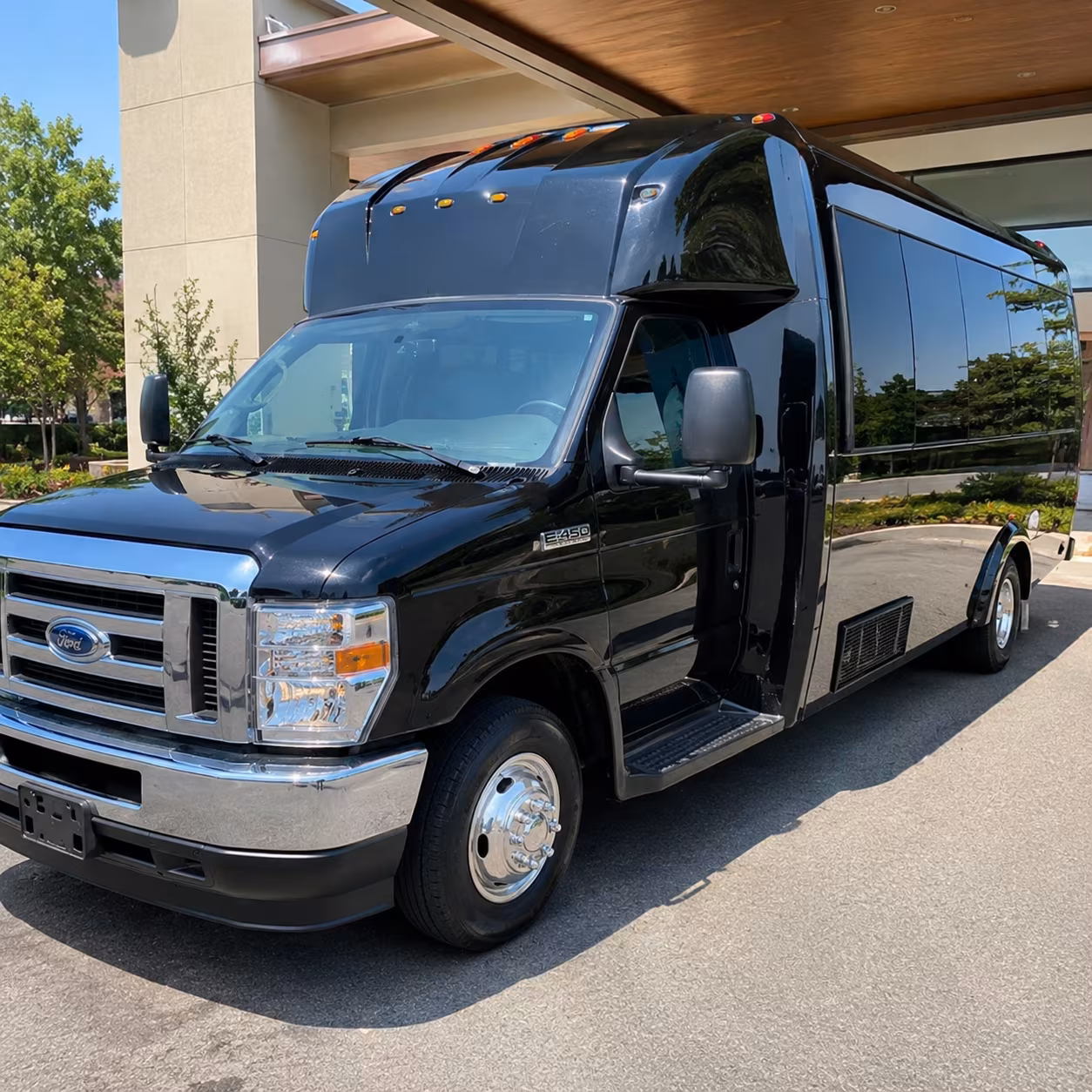 party buses for chattanooga wedding parties and bridal groups